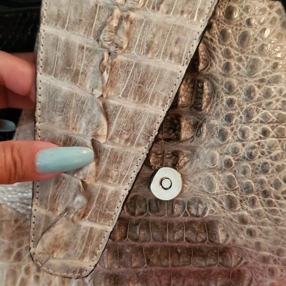 Nina Raye Genuine Crocodile Handbag & Wallet - PRICE is FIRM - Picture 7 of 8